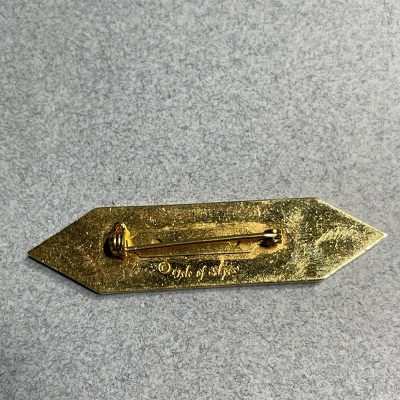 Isle Of Skye Navy Blue & Gold Tone Geometric Bar Brooch Pin 80’s Flair - Picture 3 of 5